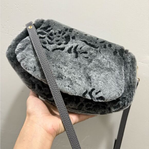 Gray Gradient Handmade Real Shearling Rose Embossed Shoulder Bag/Crossbody Bag - Picture 10 of 16